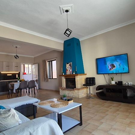 Modern Central Αpt 500M From The Beach. Chania  Buitenkant foto