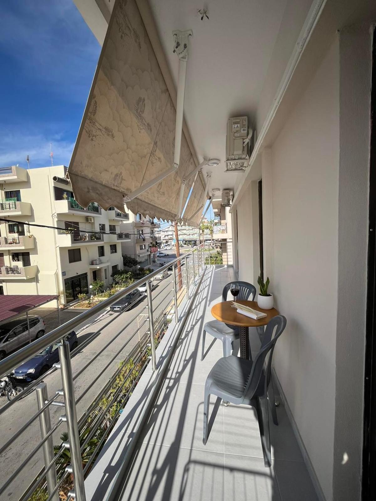 Modern Central Αpt 500M From The Beach. Chania  Buitenkant foto